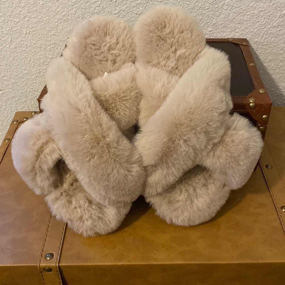 Cute fluffy slippers